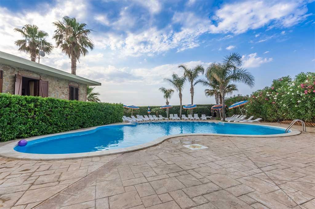 Il Geranio - Resort & Suites Acquedolci Zewnętrze zdjęcie